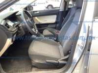 Volkswagen Virtus 2024 4p Trendline L4/1.6 Tiptronic 2024 Volkswagen Virtus Ingreso Interiores 1