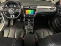 MG MG5 2022 4p Excite L4/1.5 Aut 2022 MG MG5 Venta Interiores 4