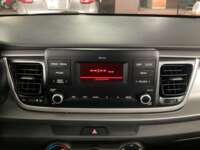 Kia Rio 2021 4p Sedán L L4/1.6 Man  2021 Kia Rio Venta Interiores 8