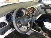 Volkswagen Taigun 2024 5p Trendline L3/1.0/T Tiptronic 2024 Volkswagen Taigun Ingreso Interiores 1