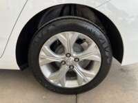 Chevrolet Onix 2022 4p Premier L3/1.2/T Aut  2022 Chevrolet Onix Venta Llantas 4