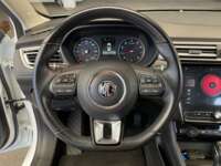 MG MG5 2022 4p Excite L4/1.5 Aut 2022 MG MG5 Venta Interiores 1