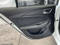MG MG5 2022 4p Excite L4/1.5 CVT 2022 MG MG5 Venta Interiores 19