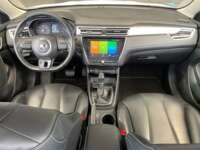 MG MG5 2022 4p Excite L4/1.5 CVT 2022 MG MG5 Venta Interiores 4