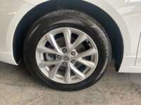 MG MG5 2022 4p Excite L4/1.5 CVT 2022 MG MG5 Venta Llantas 1