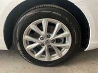 MG MG5 2022 4p Excite L4/1.5 CVT 2022 MG MG5 Venta Llantas 10