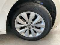 Volkswagen Jetta 2022 4p Trendline L4/1.4/T Tiptronic 2022 Volkswagen Jetta Venta Llantas 1