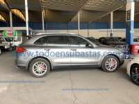 Porsche Cayenne 2011  IMG_2701