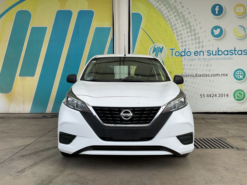 Nissan March 2022 5p Sense L4/1.6 Man 2022 Nissan March Venta Exteriores 2
