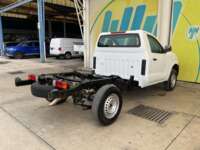 Nissan NP300 Chasis Cabina 2023 2p L4/2.5 Man A/A 2023 Nissan NP300 Chasis Cabina Venta Exteriores 5