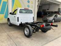 Nissan NP300 Chasis Cabina 2023 2p L4/2.5 Man A/A 2023 Nissan NP300 Chasis Cabina Venta Exteriores 7