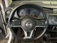Nissan NP300 Chasis Cabina 2023 2p L4/2.5 Man A/A 2023 Nissan NP300 Chasis Cabina Venta Interiores 1