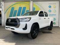 Toyota Hilux 2022 4p Doble Cabina Base L4/2.7 Man     2022 Toyota Hilux Venta Exteriores 1