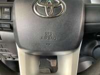 Toyota Hilux 2022 4p Doble Cabina Base L4/2.7 Man     2022 Toyota Hilux Venta Interiores 12
