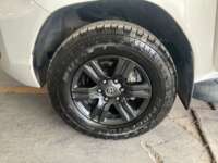 Toyota Hilux 2022 4p Doble Cabina Base L4/2.7 Man     2022 Toyota Hilux Venta Llantas 1