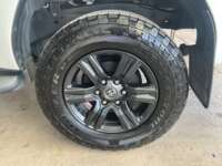 Toyota Hilux 2022 4p Doble Cabina Base L4/2.7 Man     2022 Toyota Hilux Venta Llantas 4
