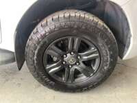 Toyota Hilux 2022 4p Doble Cabina Base L4/2.7 Man     2022 Toyota Hilux Venta Llantas 10