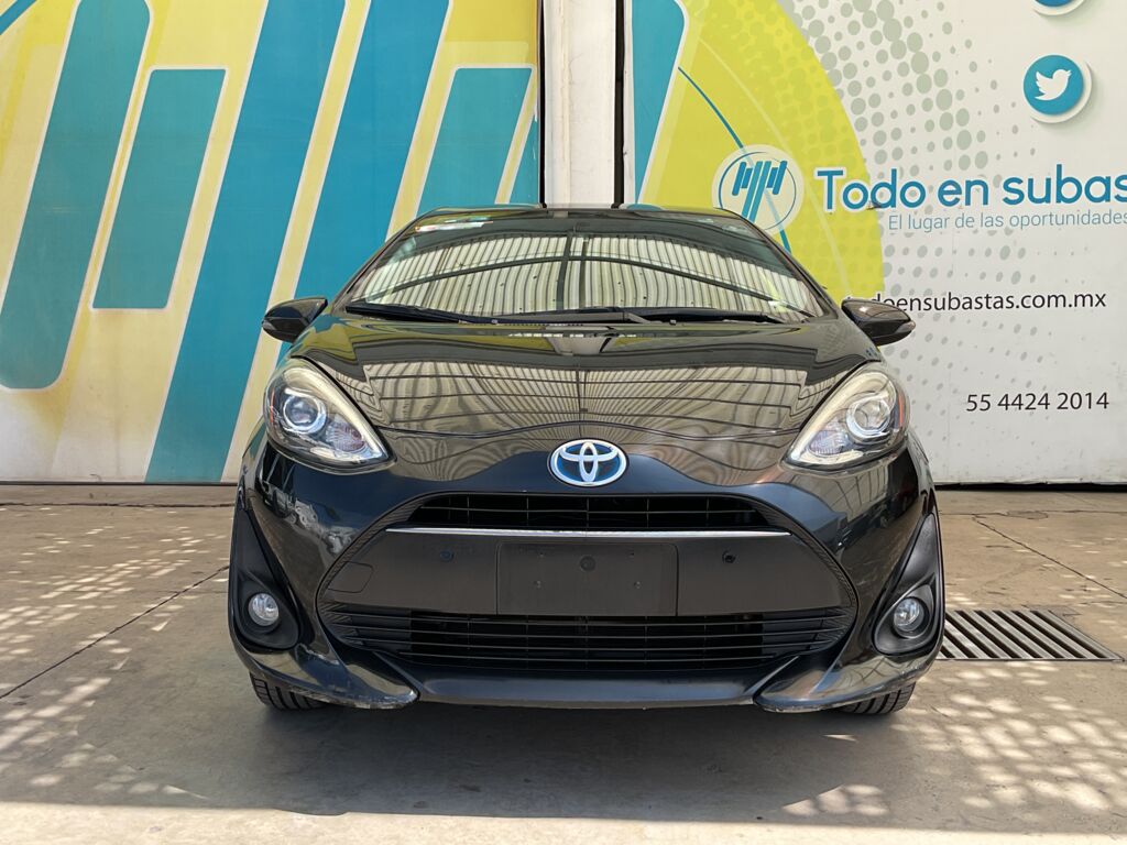 Toyota Prius 2018 5p C Híbrido L4/1.5 Aut 2018 Toyota Prius Venta Exteriores 2