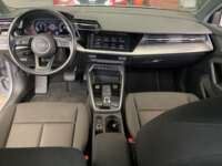 Audi A3 2022 4p 35 Dynamic L4/1.4/T Aut 2022 Audi A3 Venta Interiores 4