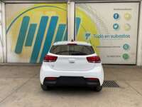 Kia Rio 2023 5p LX L4/1.6 Aut 2023 Kia Rio Venta Exteriores 6