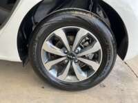 Kia Rio 2023 5p LX L4/1.6 Aut 2023 Kia Rio Venta Llantas 4
