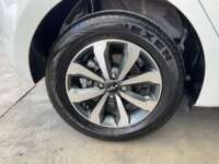 Kia Rio 2023 5p LX L4/1.6 Aut 2023 Kia Rio Venta Llantas 7