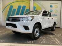 Toyota Hilux 2021 2p Chasis Cabina L4/2.7 Man 2021 Toyota Hilux Venta Exteriores 1