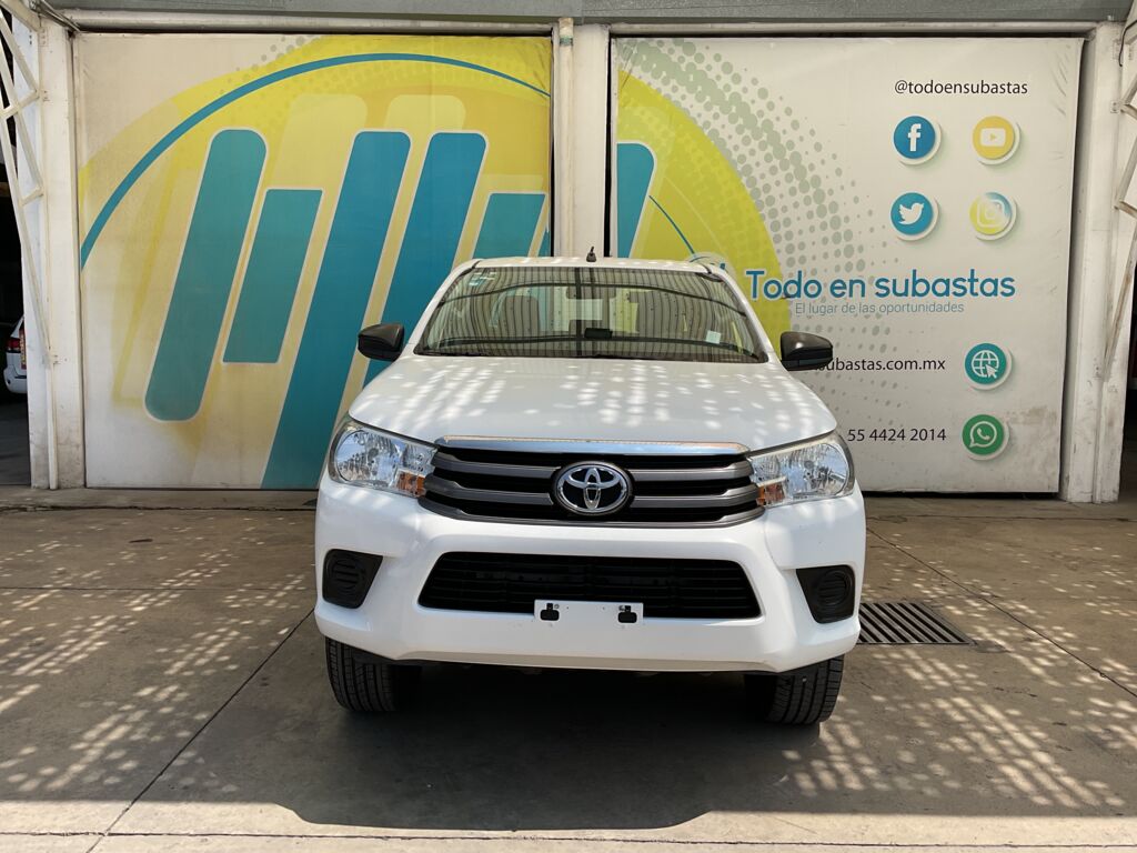 Toyota Hilux 2021 2p Chasis Cabina L4/2.7 Man 2021 Toyota Hilux Venta Exteriores 2