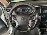 Mitsubishi L200 2022 4p GLS Doble Cabina L4/2.5/T Diesel Man 4X4 2022 Mitsubishi L200 Venta Interiores 1