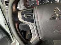 Mitsubishi L200 2022 4p GLS Doble Cabina L4/2.5/T Diesel Man 4X4 2022 Mitsubishi L200 Venta Interiores 6