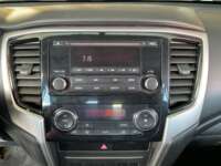 Mitsubishi L200 2022 4p GLS Doble Cabina L4/2.5/T Diesel Man 4X4 2022 Mitsubishi L200 Venta Interiores 8