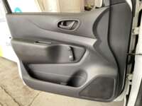 Nissan NP300 Estacas 2021 2p L4/2.5 Man A/A Línea Nueva 2021 Nissan NP300 Estacas Venta Interiores 14