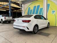 Kia Rio 2021 4p Sedán L L4/1.6 Man  2021 Kia Rio Venta Exteriores 5