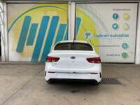 Kia Rio 2021 4p Sedán L L4/1.6 Man  2021 Kia Rio Venta Exteriores 6