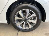 Kia Rio 2021 4p Sedán L L4/1.6 Man  2021 Kia Rio Venta Llantas 4