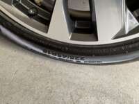 Jac SEI4 2023 5p ESEI4 Pro EV 51.9 kWh CVT 2023 Jac SEI4 Venta Llantas 2