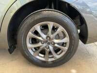 Mazda 2 2022 i, l4, 1.5L, 4p 2022 Mazda 2 Venta Llantas 4