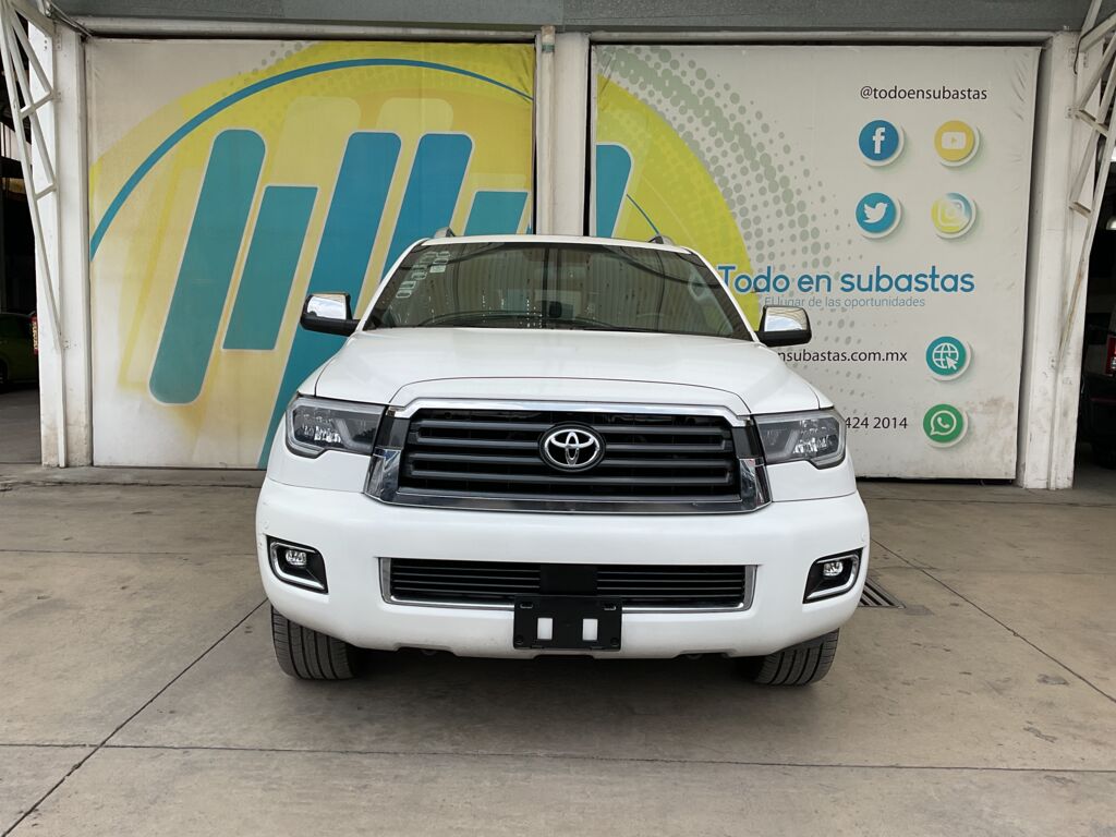 Toyota Sequoia 2019 Platinum, V8 5.7, 5p, DVD  2019 Toyota Sequoia Venta Exteriores 2
