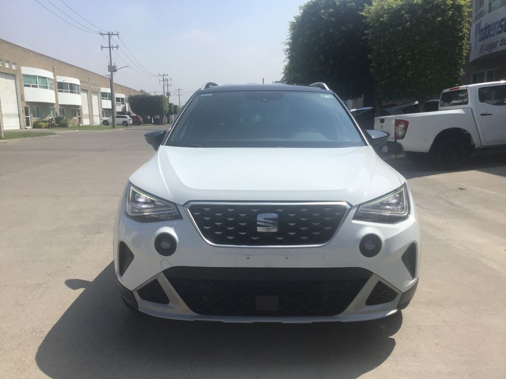 Seat Arona 2023 5p Xperience L4/1.6 Tiptronic 2023 Seat Arona Venta Exteriores 2