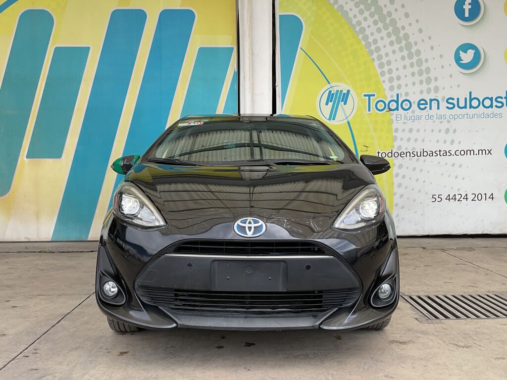 Toyota Prius 2018 5p C Híbrido L4/1.5 Aut 2018 Toyota Prius Venta Exteriores 2