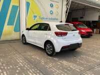 Kia Rio 2023 5p LX L4/1.6 Aut 2023 Kia Rio Venta Exteriores 7