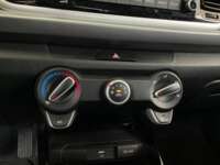 Kia Rio 2023 5p LX L4/1.6 Aut 2023 Kia Rio Venta Interiores 10
