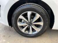 Kia Rio 2023 5p LX L4/1.6 Aut 2023 Kia Rio Venta Llantas 1