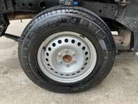 Nissan NP300 Estacas 2020 2p L4/2.5 Man Paq. Seg. 2020 Nissan NP300 Estacas Venta Llantas 4