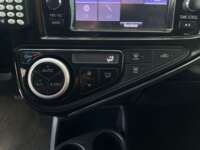 Toyota Prius 2018 5p C Híbrido L4/1.5 Aut 2018 Toyota Prius Venta Interiores 10