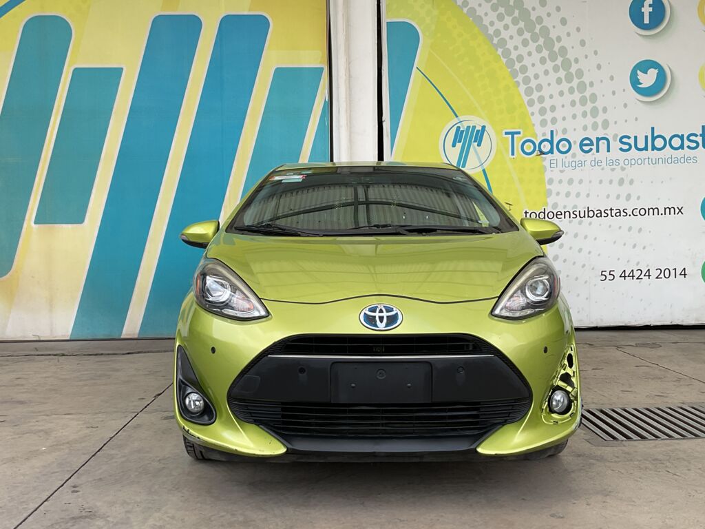 Toyota Prius 2018 5p C Híbrido L4/1.5 Aut 2018 Toyota Prius Venta Exteriores 2