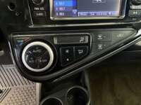 Toyota Prius 2018 5p C Híbrido L4/1.5 Aut 2018 Toyota Prius Venta Interiores 11