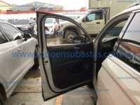 Volkswagen Tiguan 2020 5p Comfortline Paq. IQ Drive L4/1.4/T DSG Piel 7/Pas 2020 Volkswagen Tiguan Ingreso Interiores 0