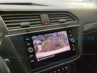 Volkswagen Tiguan 2020 5p Comfortline Paq. IQ Drive L4/1.4/T DSG Piel 7/Pas 2020 Volkswagen Tiguan Ingreso Interiores 9