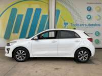 Kia Rio 2023 5p LX L4/1.6 Aut 2023 Kia Rio Venta Exteriores 8